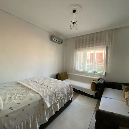 Lejlighed Authentic Detached House In Center *