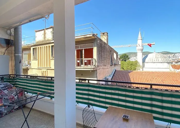 Apartman Authentic Detached House In Center Kusadası